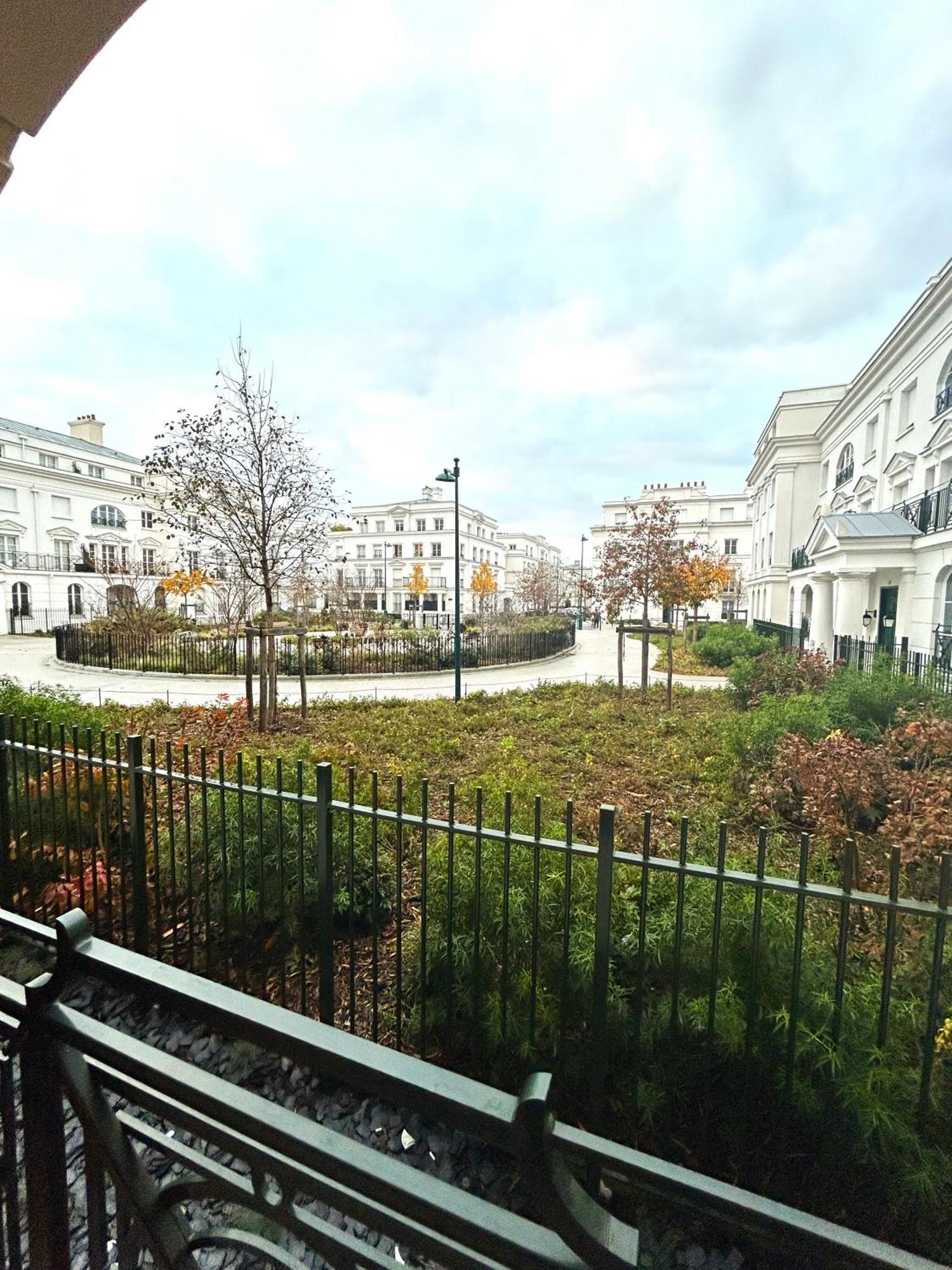 Garden By Dream Apartments Serris Exterior photo